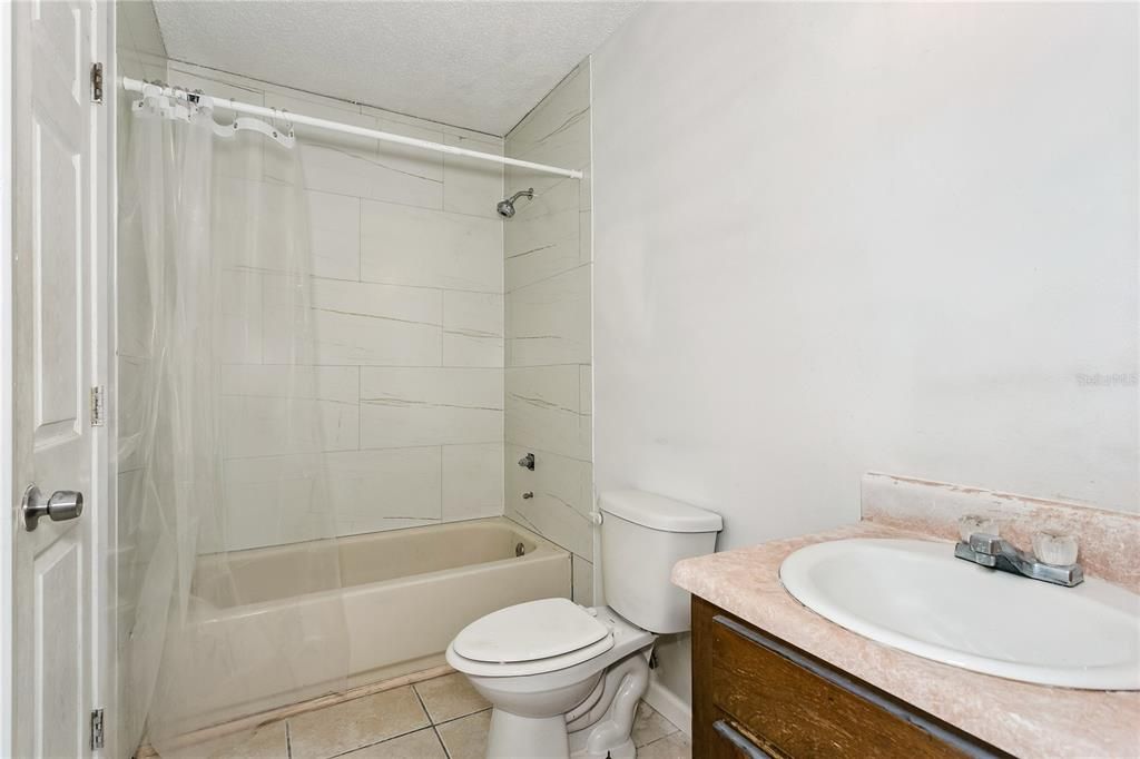 En Venta: $188,900 (3 camas, 1 baños, 1076 Pies cuadrados)