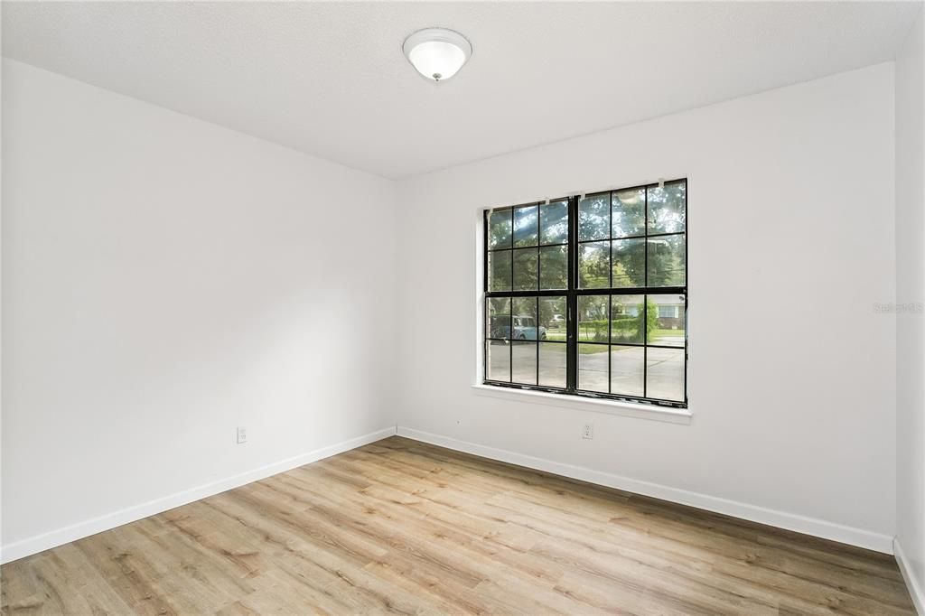 En Venta: $188,900 (3 camas, 1 baños, 1076 Pies cuadrados)