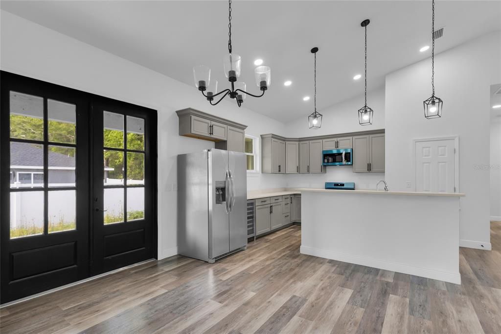 For Sale: $275,000 (4 beds, 3 baths, 1926 Square Feet)