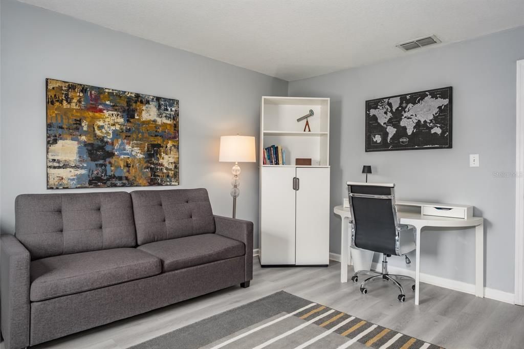 For Sale: $575,000 (2 beds, 2 baths, 1247 Square Feet)