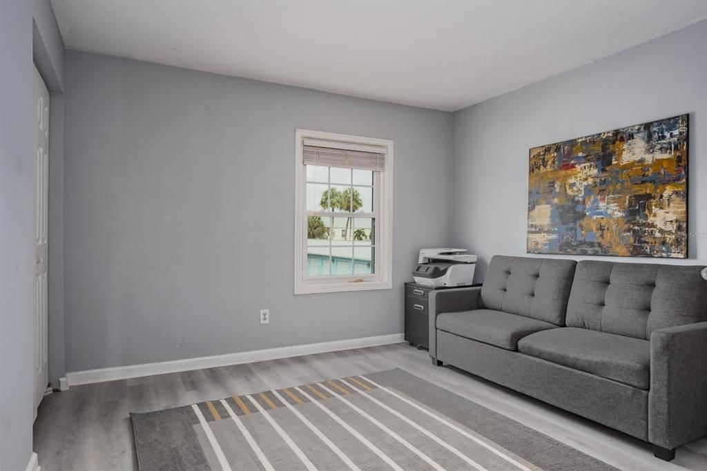 For Sale: $575,000 (2 beds, 2 baths, 1247 Square Feet)