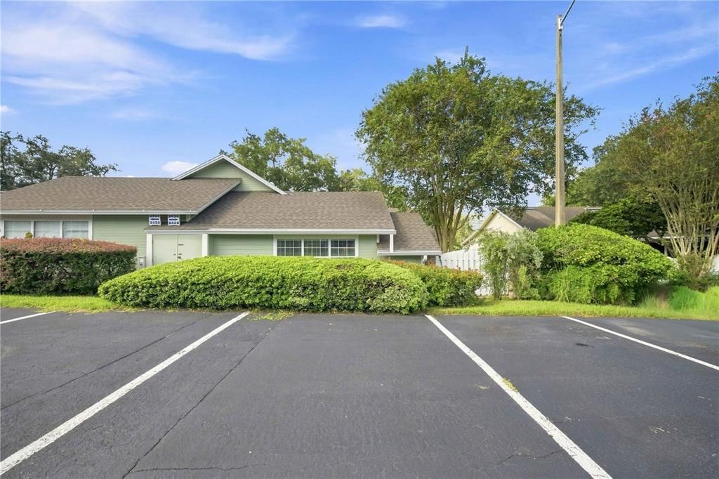 For Rent: $2,200 (2 beds, 2 baths, 1367 Square Feet)