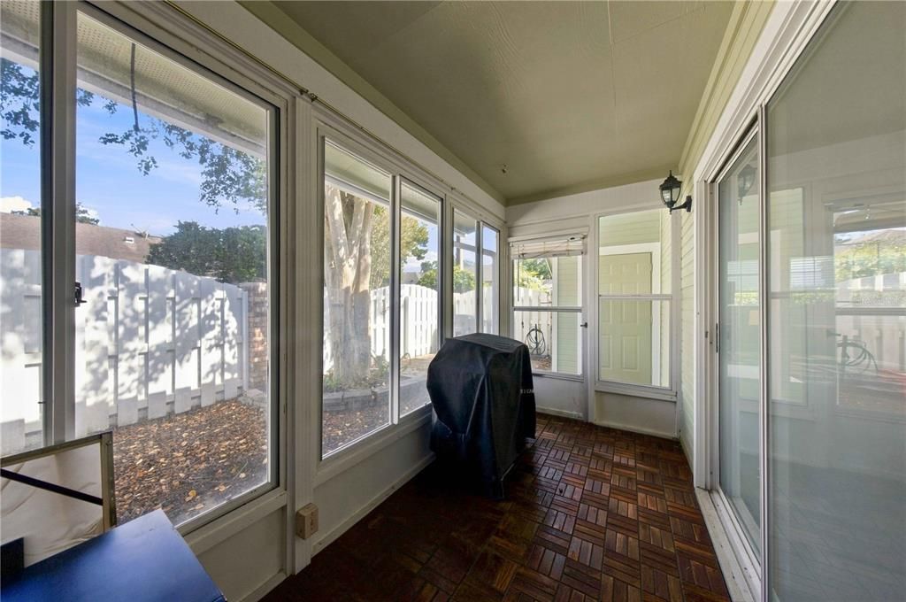 For Rent: $2,200 (2 beds, 2 baths, 1367 Square Feet)