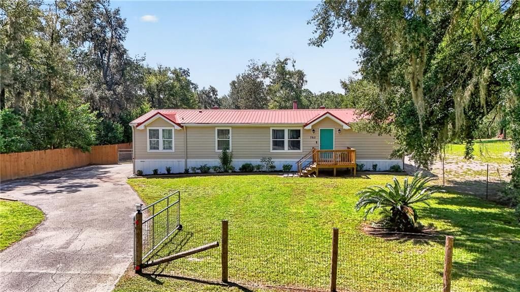 Activo con contrato: $239,000 (3 camas, 2 baños, 1800 Pies cuadrados)
