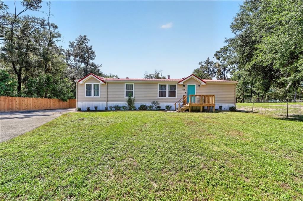Activo con contrato: $239,000 (3 camas, 2 baños, 1800 Pies cuadrados)