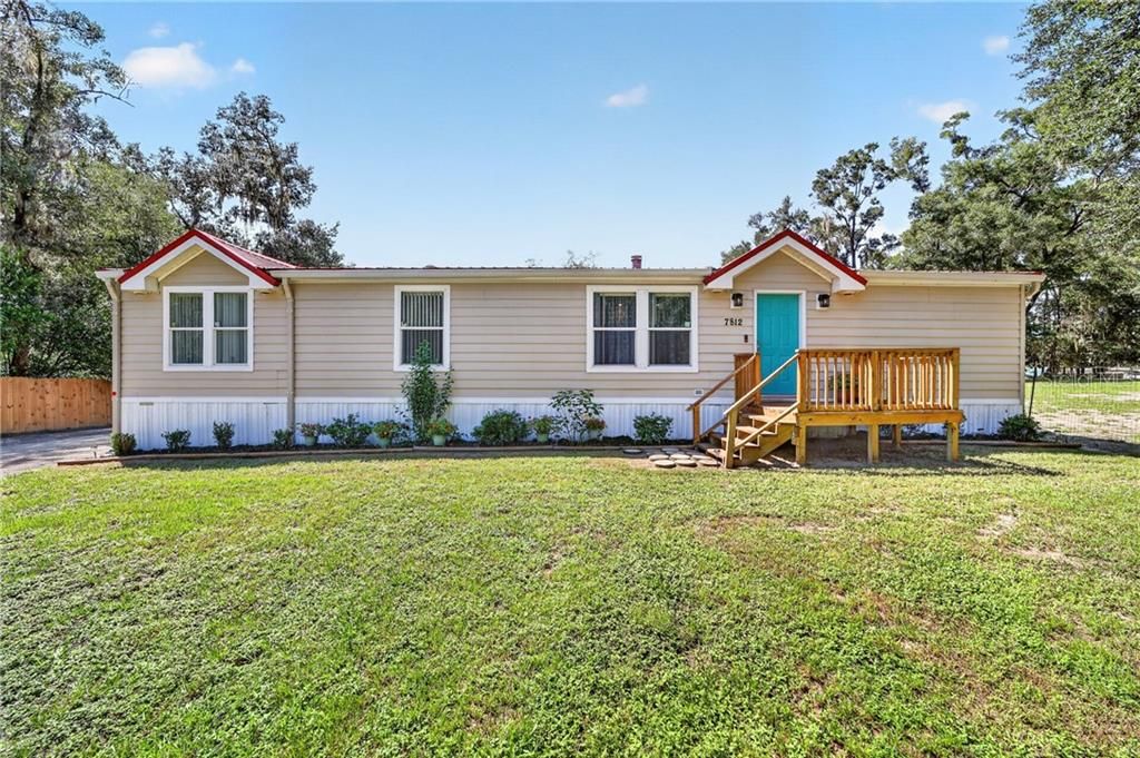 Activo con contrato: $239,000 (3 camas, 2 baños, 1800 Pies cuadrados)