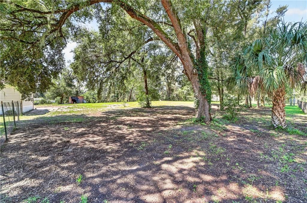 Activo con contrato: $239,000 (3 camas, 2 baños, 1800 Pies cuadrados)