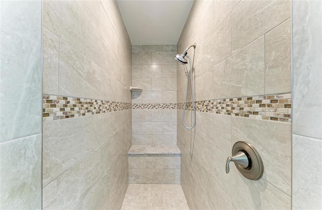 En Venta: $375,000 (3 camas, 2 baños, 1436 Pies cuadrados)