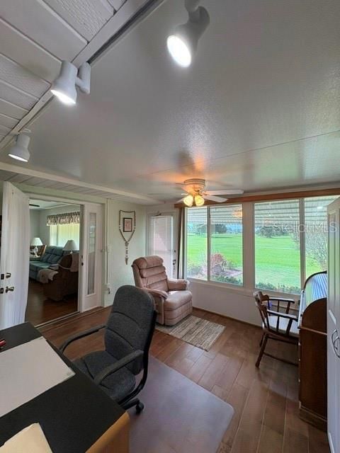 En Venta: $325,000 (3 camas, 2 baños, 1882 Pies cuadrados)