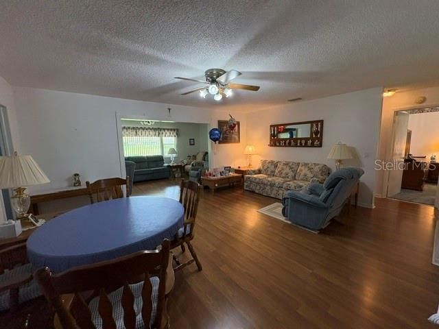 En Venta: $325,000 (3 camas, 2 baños, 1882 Pies cuadrados)