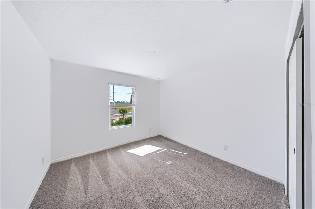 En Venta: $438,990 (4 camas, 3 baños, 2560 Pies cuadrados)