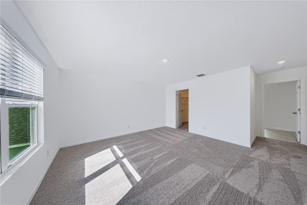 En Venta: $438,990 (4 camas, 3 baños, 2560 Pies cuadrados)