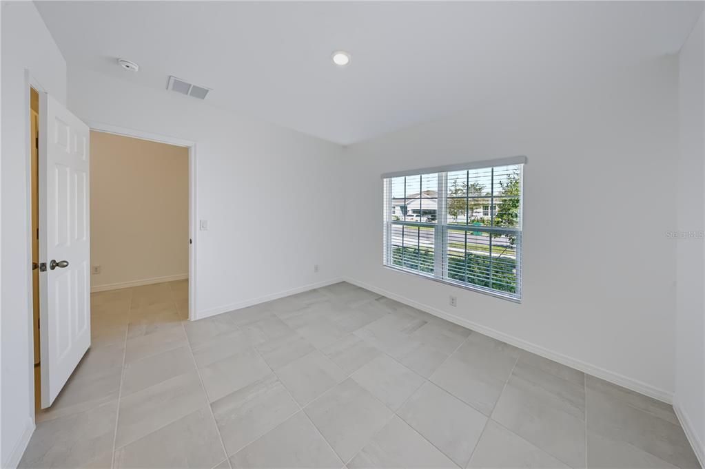 En Venta: $438,990 (4 camas, 3 baños, 2560 Pies cuadrados)