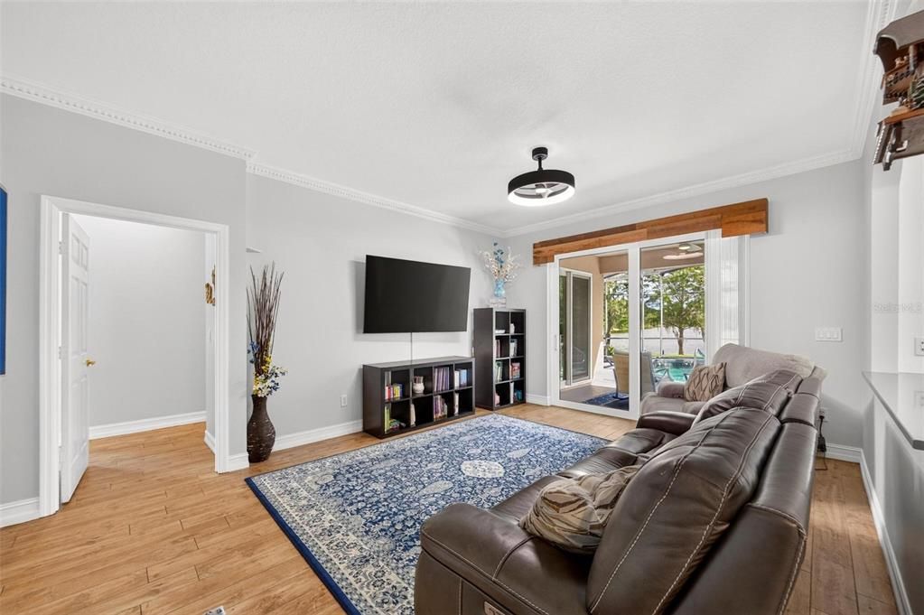 For Sale: $785,000 (5 beds, 3 baths, 3660 Square Feet)