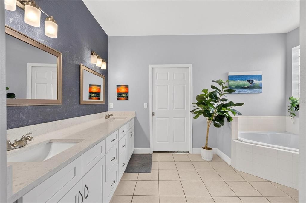 For Sale: $785,000 (5 beds, 3 baths, 3660 Square Feet)