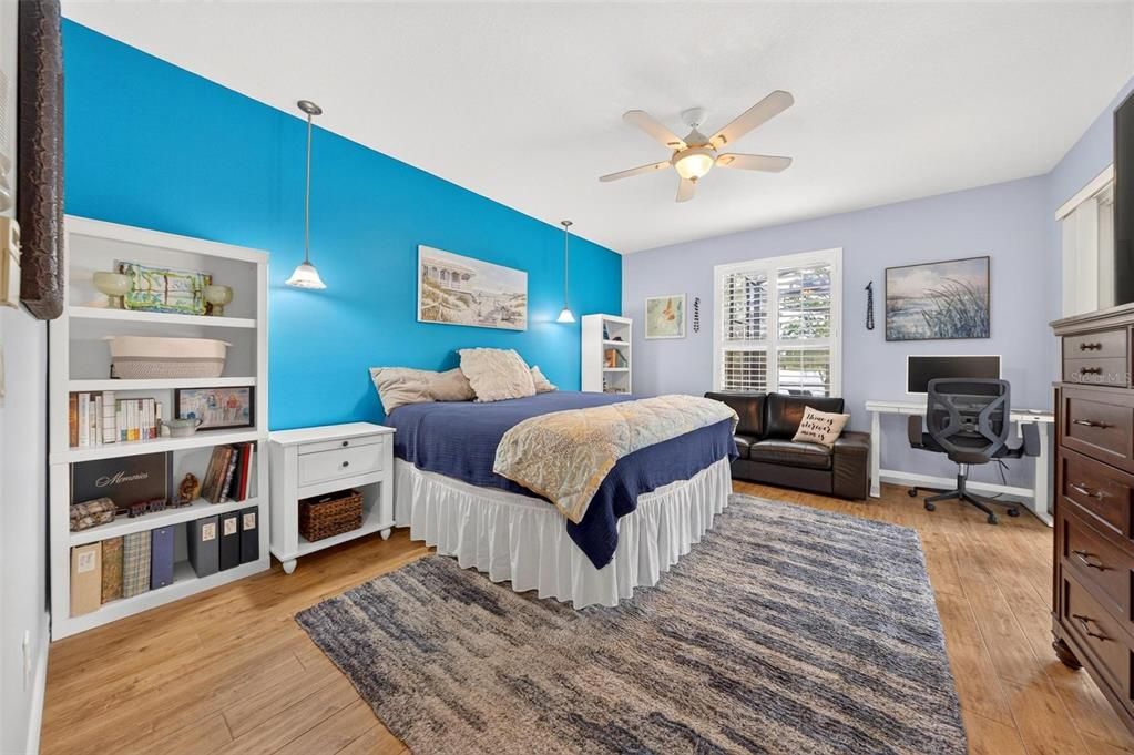 For Sale: $785,000 (5 beds, 3 baths, 3660 Square Feet)