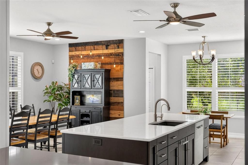 For Sale: $785,000 (5 beds, 3 baths, 3660 Square Feet)