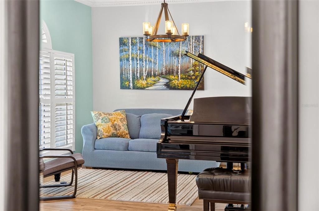 For Sale: $785,000 (5 beds, 3 baths, 3660 Square Feet)
