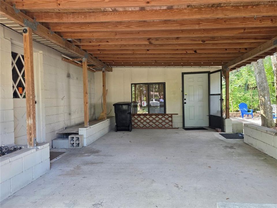 For Sale: $349,900 (3 beds, 2 baths, 2068 Square Feet)