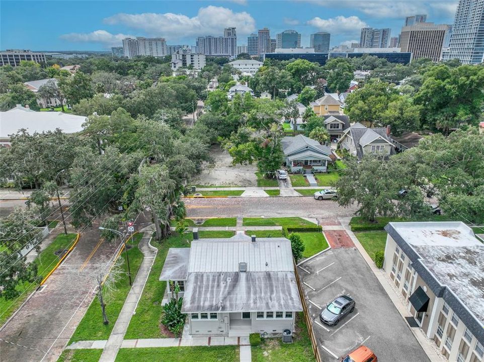 For Sale: $1,175,000 (3 beds, 2 baths, 2080 Square Feet)