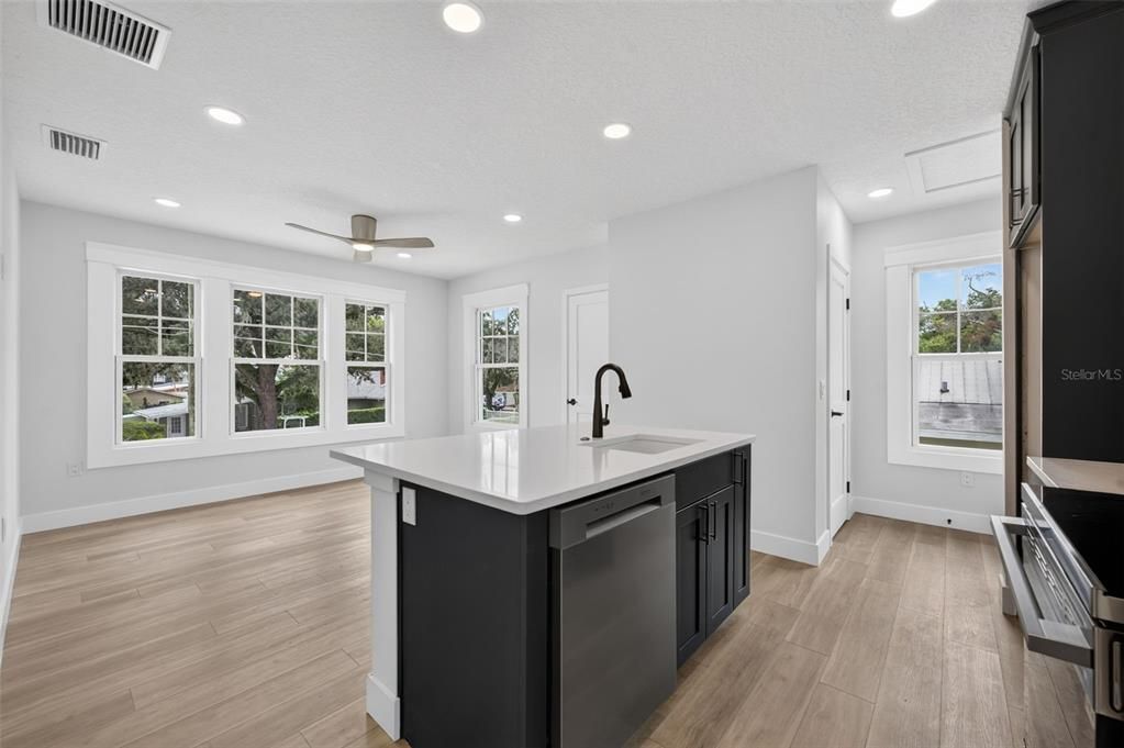 For Sale: $1,175,000 (3 beds, 2 baths, 2080 Square Feet)