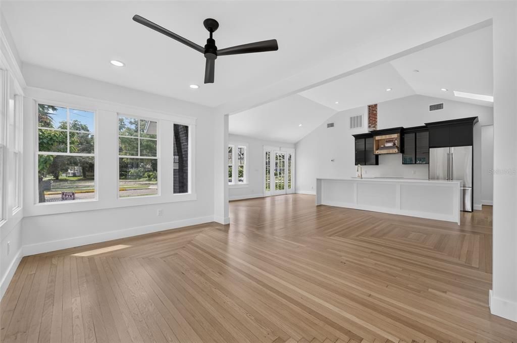 For Sale: $1,175,000 (3 beds, 2 baths, 2080 Square Feet)