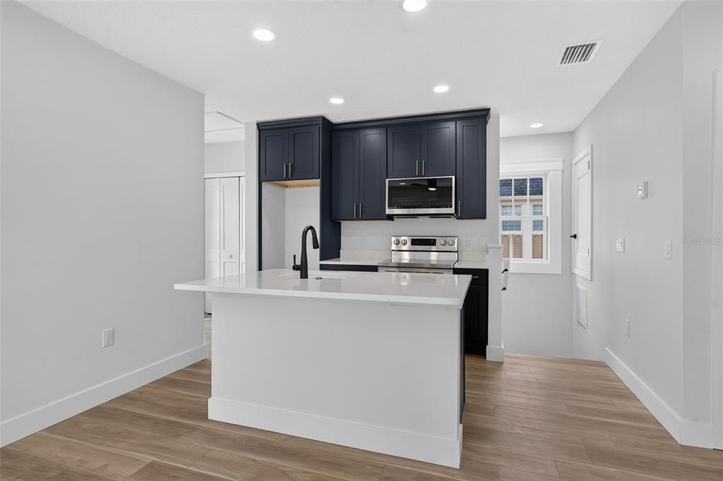For Sale: $1,175,000 (3 beds, 2 baths, 2080 Square Feet)