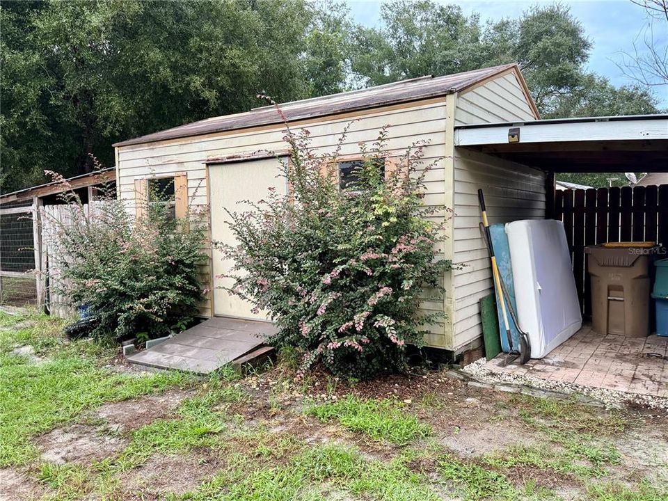 For Sale: $200,000 (3 beds, 2 baths, 1188 Square Feet)