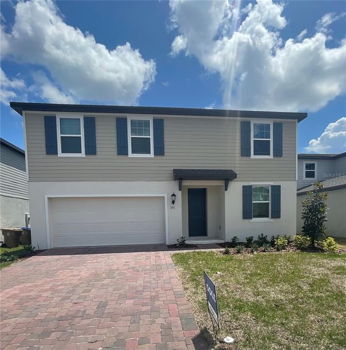 For Rent: $2,399 (4 beds, 2 baths, 2328 Square Feet)