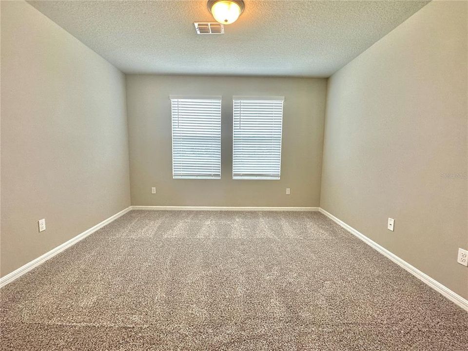 For Rent: $2,399 (4 beds, 2 baths, 2328 Square Feet)