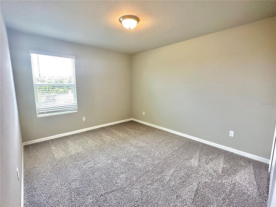 For Rent: $2,399 (4 beds, 2 baths, 2328 Square Feet)