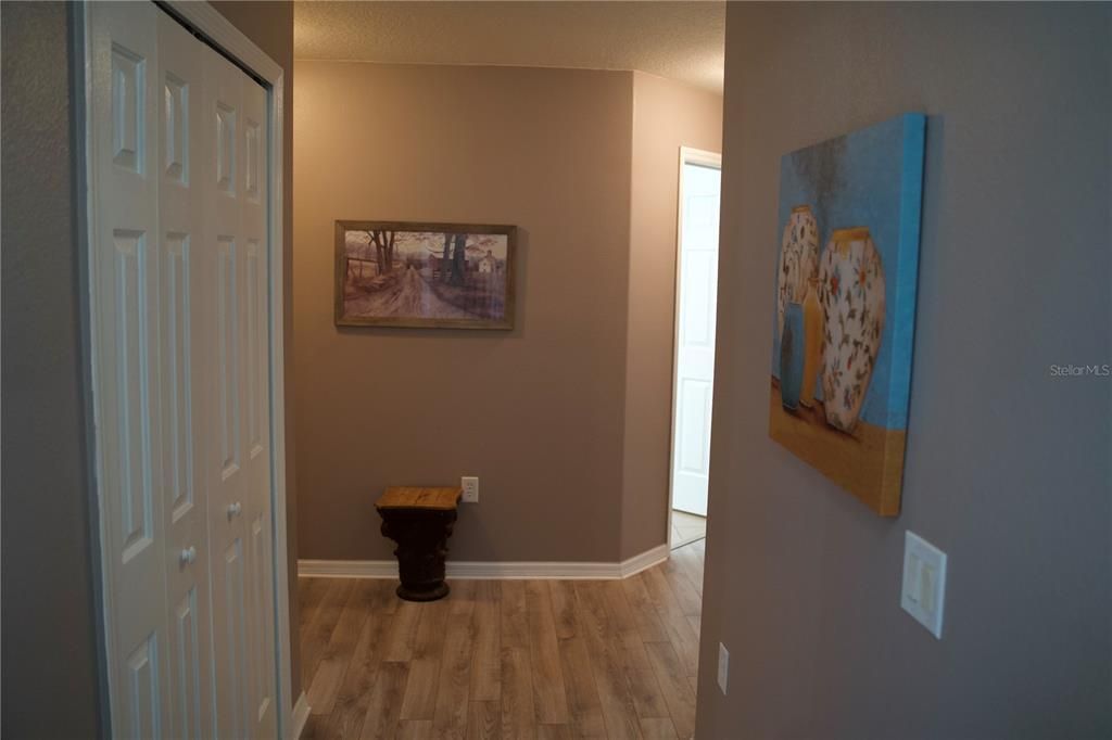 For Rent: $2,100 (3 beds, 2 baths, 1832 Square Feet)