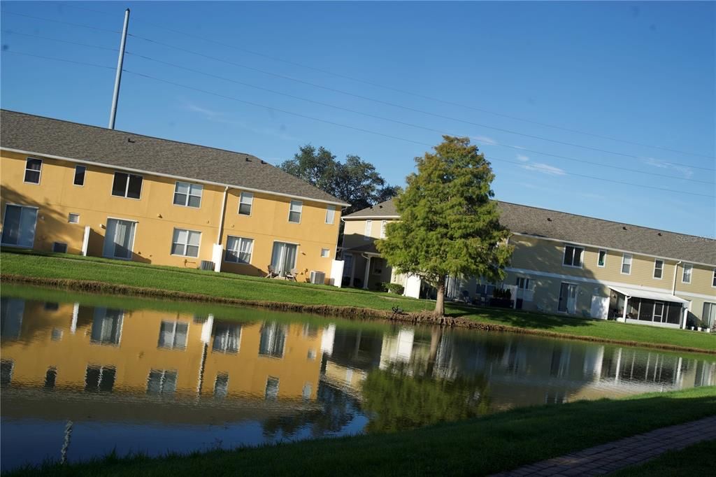 For Rent: $2,100 (3 beds, 2 baths, 1832 Square Feet)