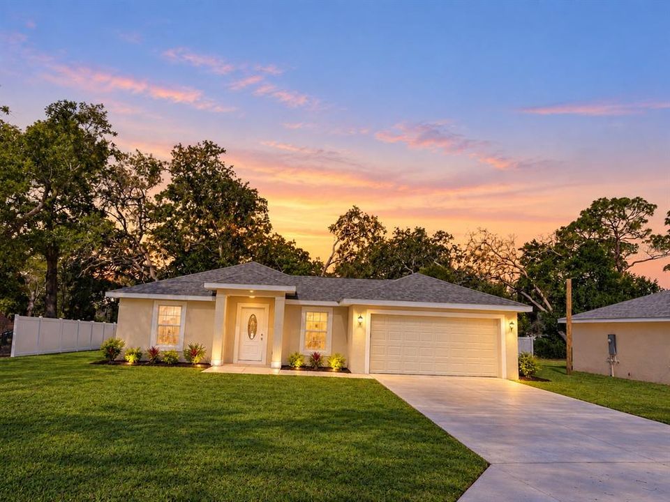 For Sale: $284,900 (3 beds, 2 baths, 1088 Square Feet)