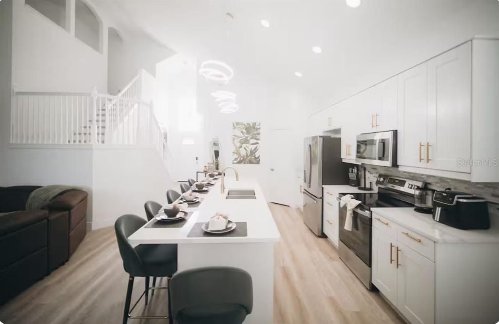For Rent: $3,700 (6 beds, 3 baths, 2368 Square Feet)