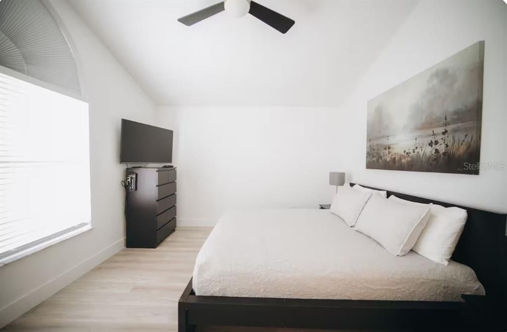 For Rent: $3,700 (6 beds, 3 baths, 2368 Square Feet)