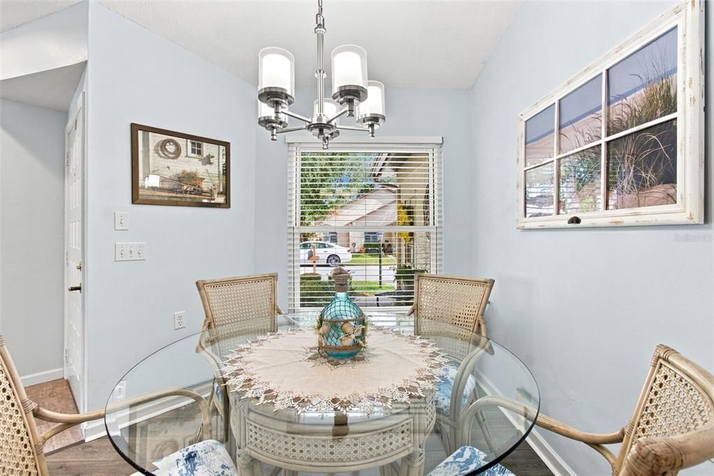 En Venta: $295,000 (2 camas, 2 baños, 1604 Pies cuadrados)