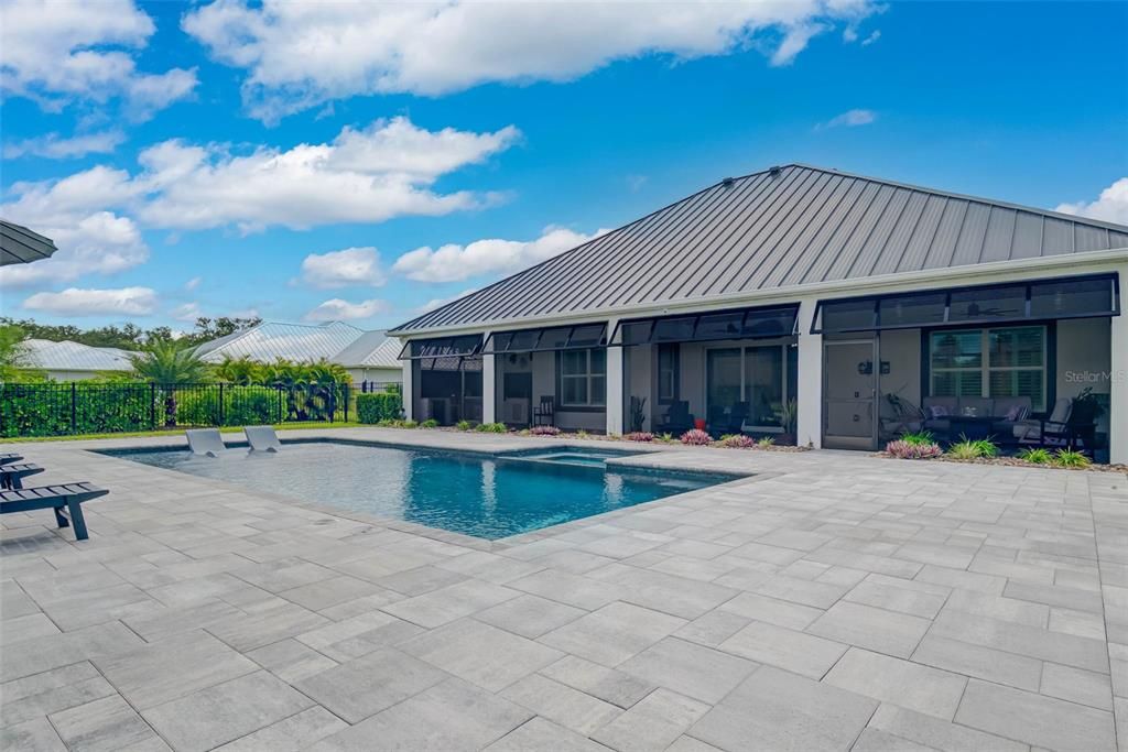 En Venta: $999,000 (3 camas, 3 baños, 2364 Pies cuadrados)