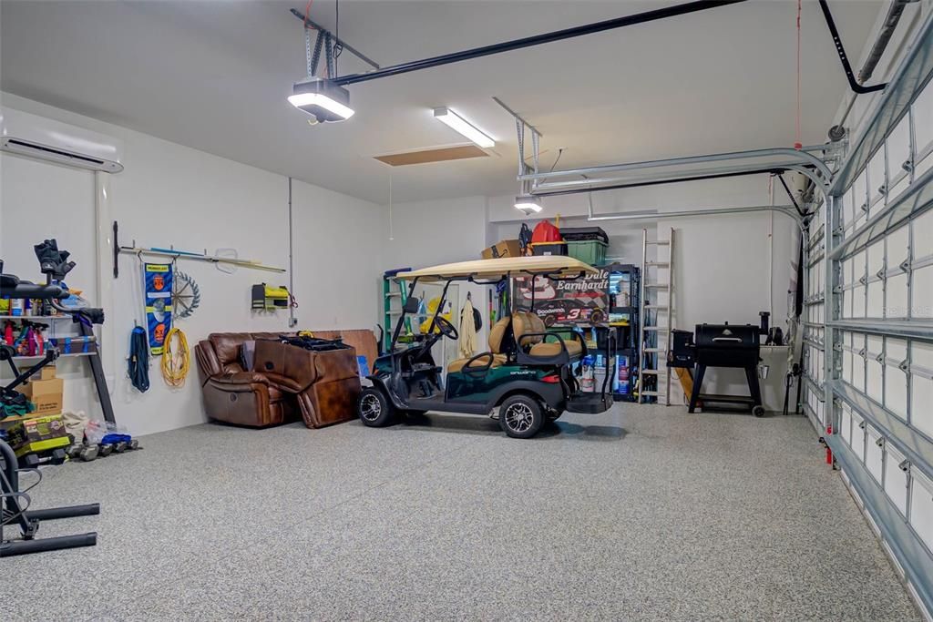 En Venta: $999,000 (3 camas, 3 baños, 2364 Pies cuadrados)