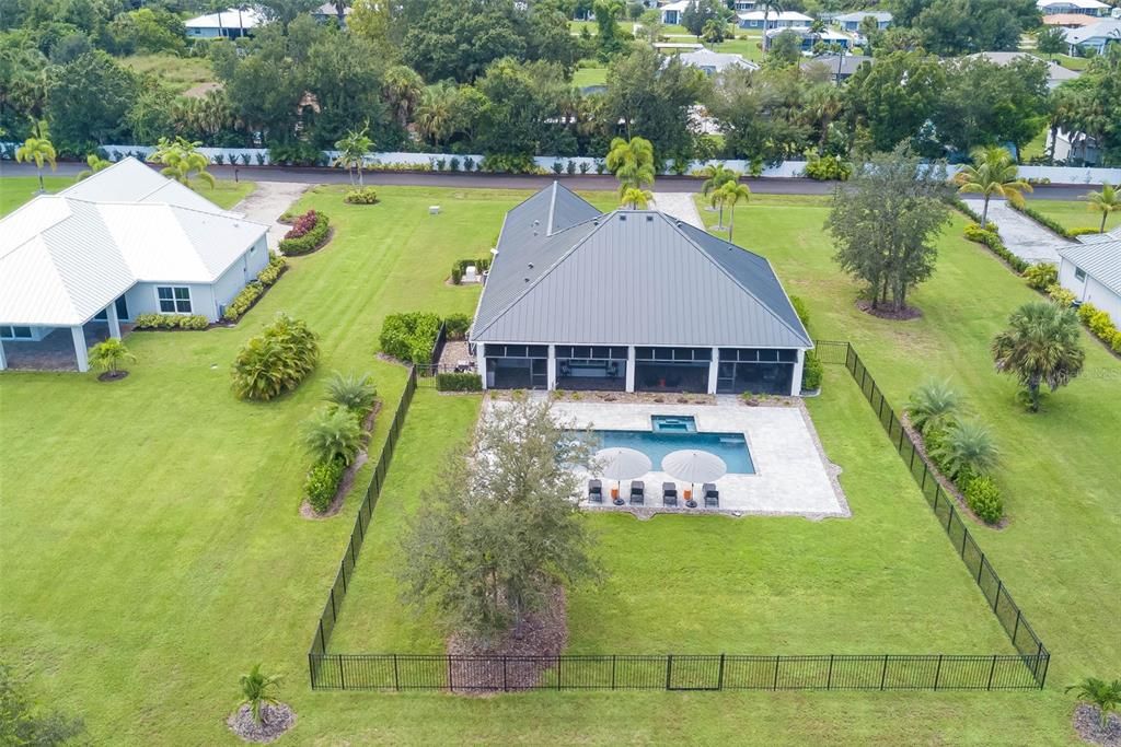 En Venta: $999,000 (3 camas, 3 baños, 2364 Pies cuadrados)