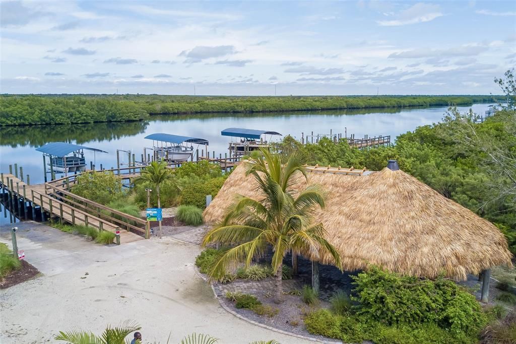 En Venta: $999,000 (3 camas, 3 baños, 2364 Pies cuadrados)