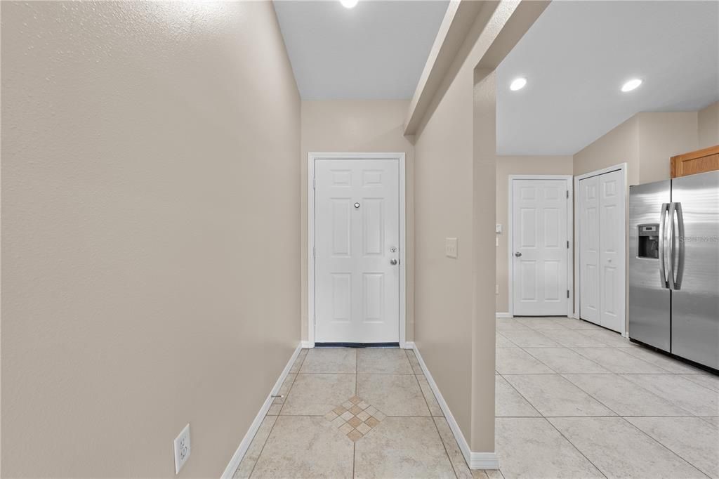 En Venta: $329,000 (3 camas, 2 baños, 1223 Pies cuadrados)