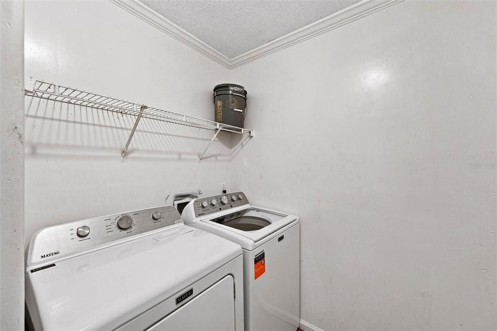 En Venta: $299,000 (4 camas, 2 baños, 1248 Pies cuadrados)