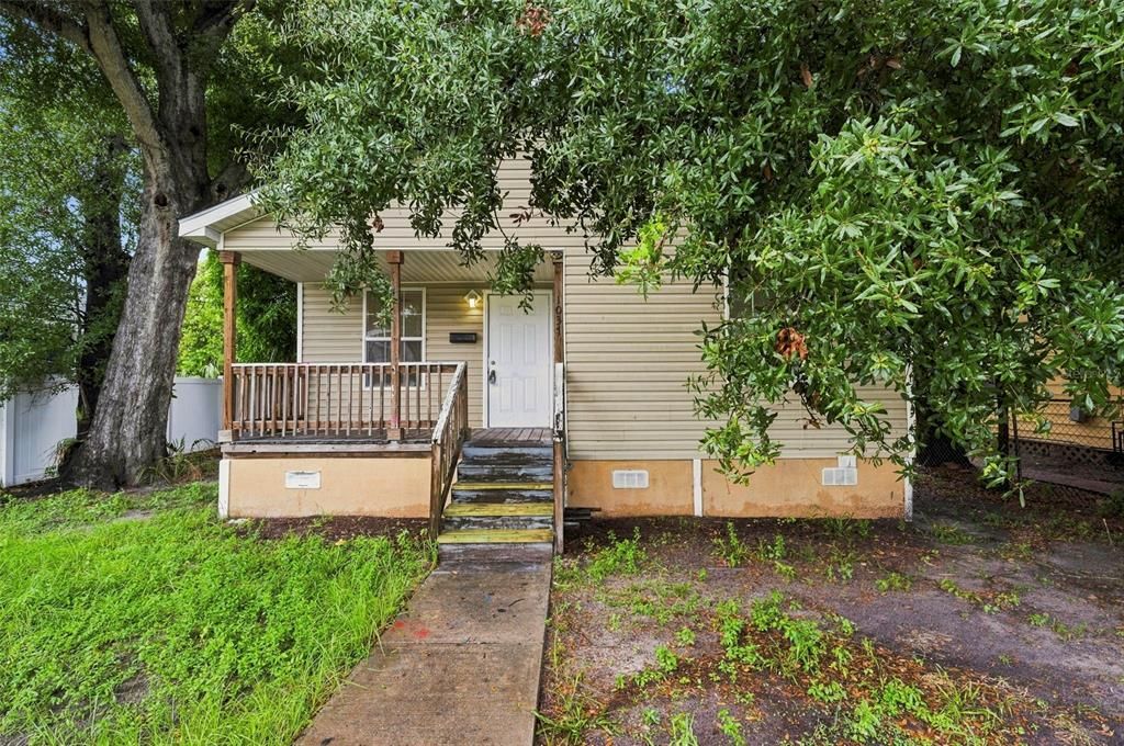 En Venta: $299,000 (4 camas, 2 baños, 1248 Pies cuadrados)