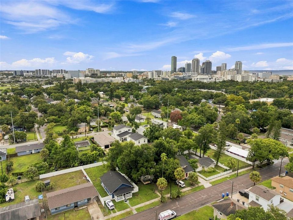 En Venta: $299,000 (4 camas, 2 baños, 1248 Pies cuadrados)