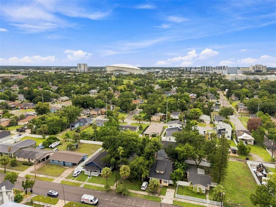 En Venta: $299,000 (4 camas, 2 baños, 1248 Pies cuadrados)