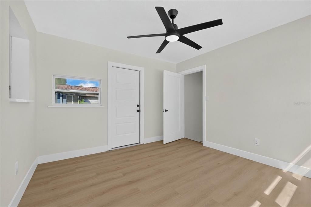 En Venta: $480,000 (3 camas, 2 baños, 1226 Pies cuadrados)
