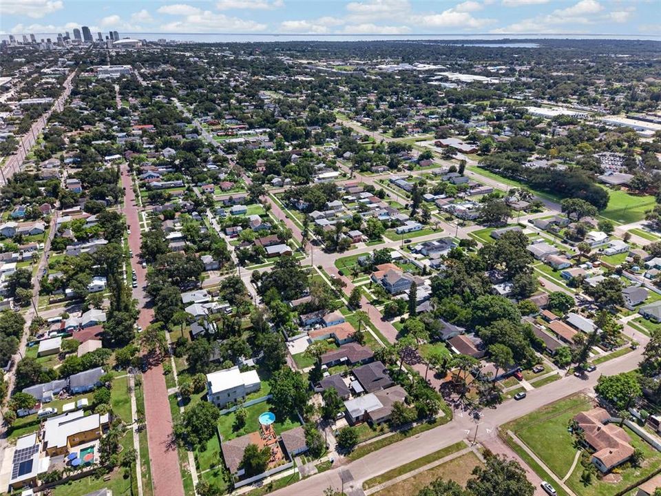 En Venta: $480,000 (3 camas, 2 baños, 1226 Pies cuadrados)