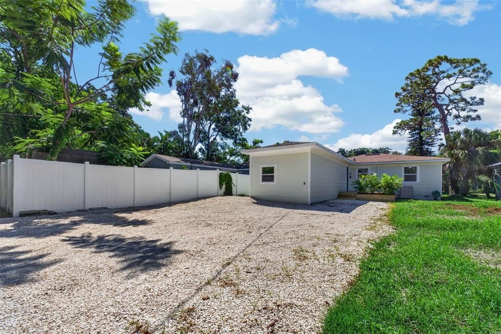 En Venta: $480,000 (3 camas, 2 baños, 1226 Pies cuadrados)