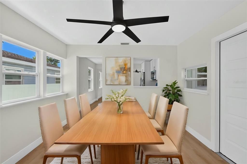 En Venta: $480,000 (3 camas, 2 baños, 1226 Pies cuadrados)